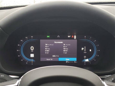 2025 Volvo XC60 B5 Core Dark Theme