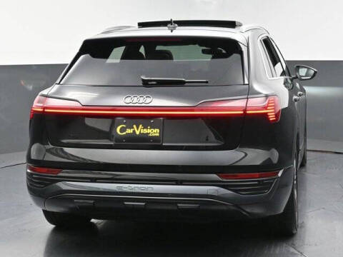 2024 Audi Q8 e-tron quattro Premium Plus