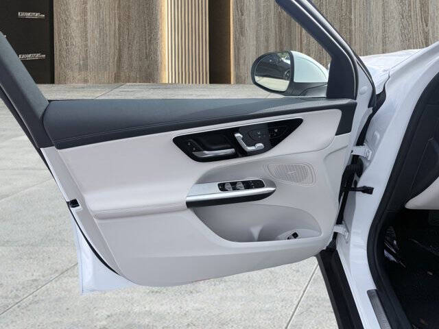 2025 Mercedes-Benz GLC GLC 300