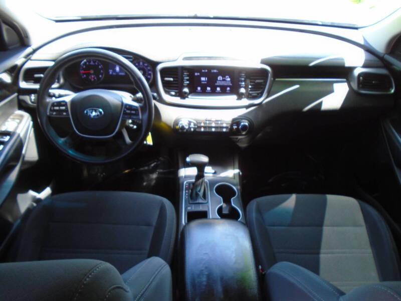 2019 Kia Sorento L