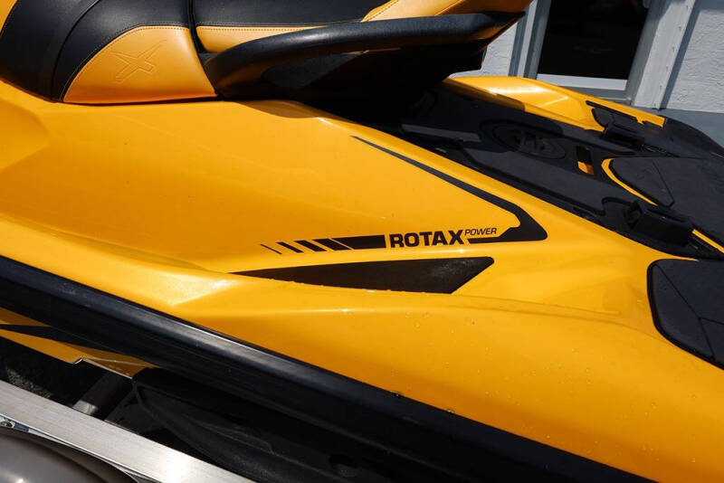 2021 Sea-Doo RXT-X 300
