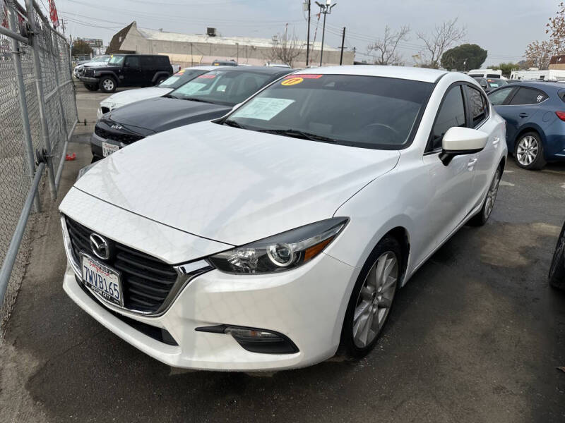 2017 Mazda MAZDA3 Touring
