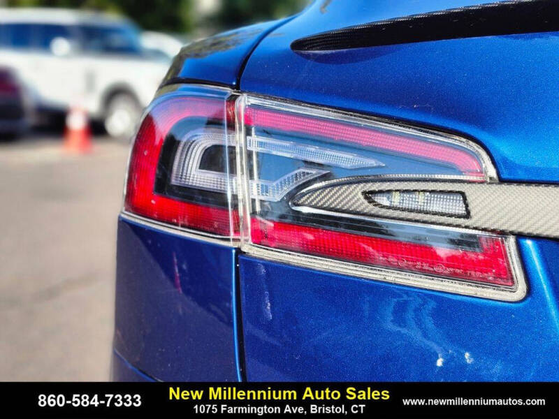 2021 Tesla Model S Plaid