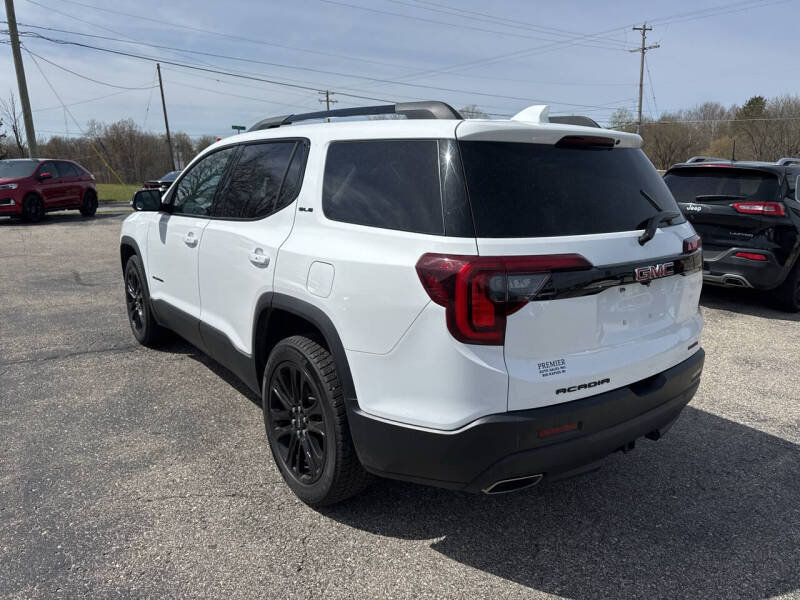 2023 GMC Acadia SLE