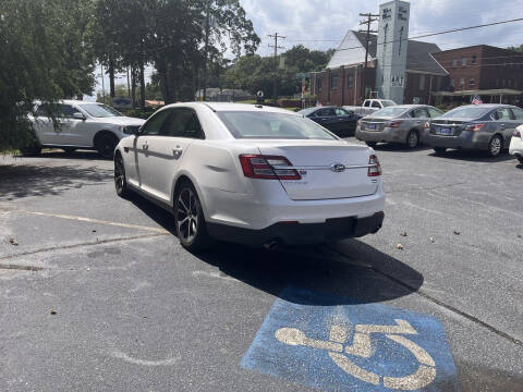 2016 Ford Taurus SEL