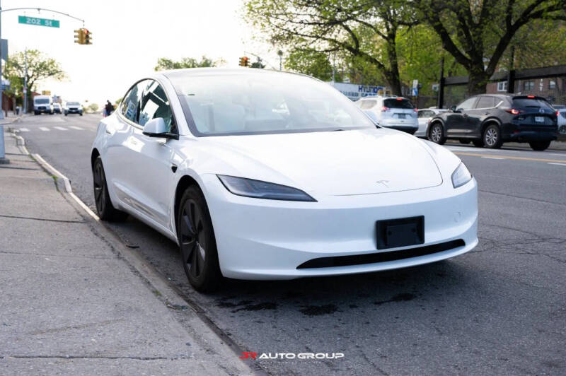 2025 Tesla Model 3 Long Range