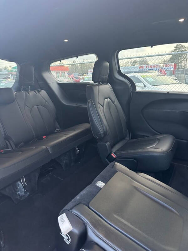 2020 Chrysler Pacifica Touring L Plus