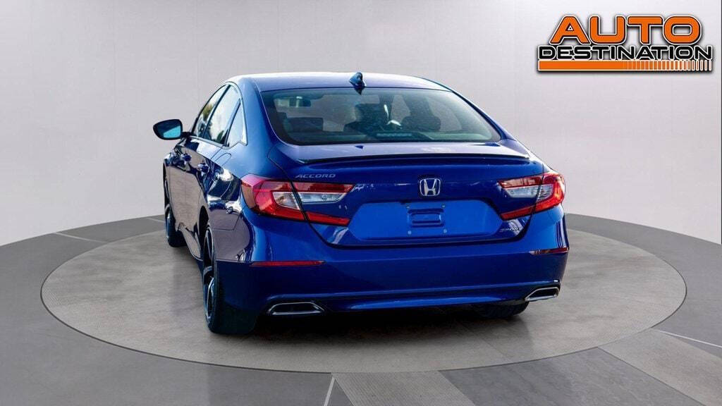 2021 Honda Accord for sale at Auto Destination in Puyallup, WA