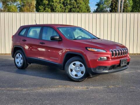 2017 Jeep Cherokee for sale at Miller Auto Sales in Saint Louis MI