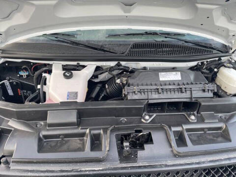 2025 Chevrolet Express 2500