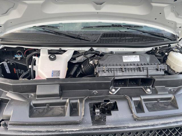 2025 Chevrolet Express 2500