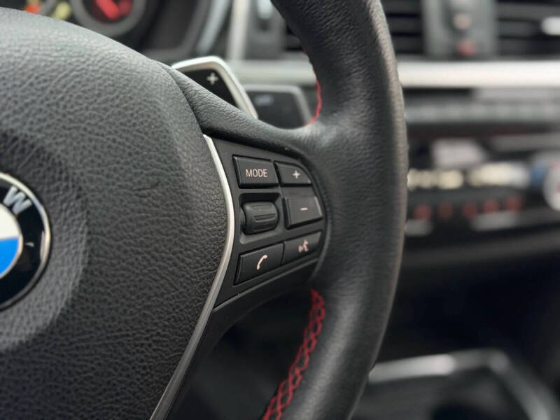 2018 BMW 3 Series 330i xDrive