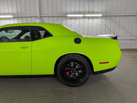 2015 Dodge Challenger SRT Hellcat