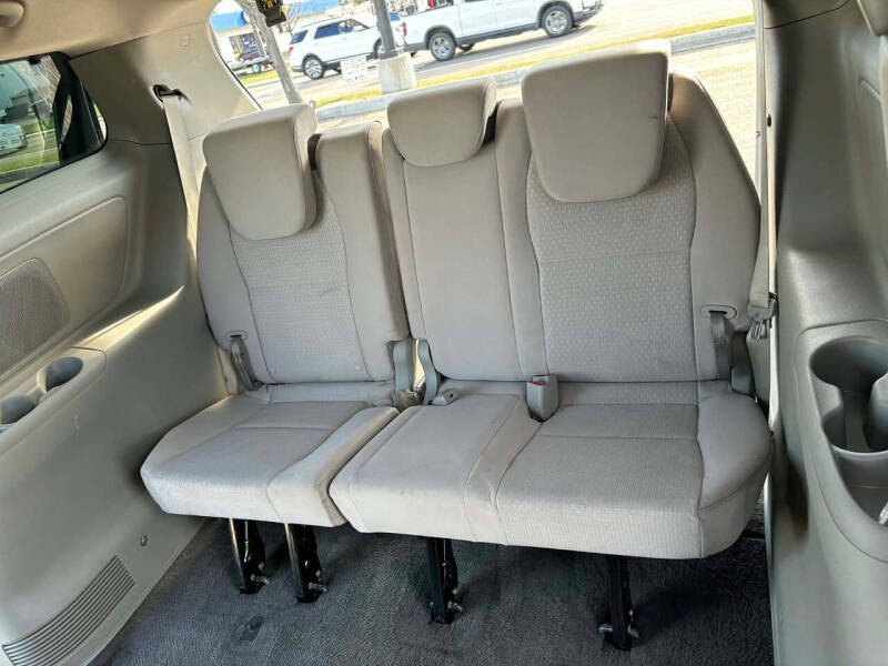 2017 Kia Sedona LX