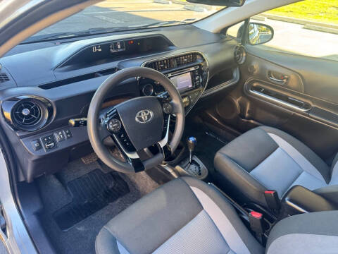 2019 Toyota Prius c L