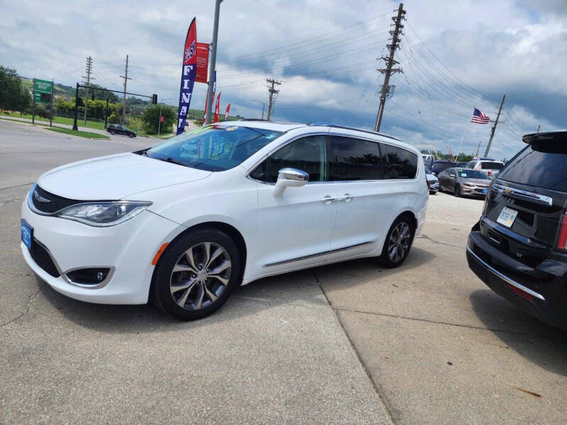 2017 Chrysler Pacifica Limited