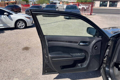 2016 Chrysler 300 C