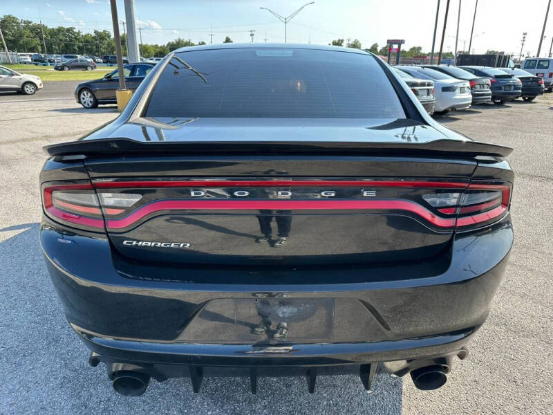 2017 Dodge Charger SE