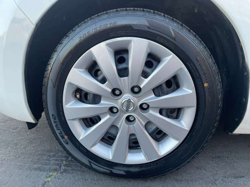 2013 Nissan LEAF S