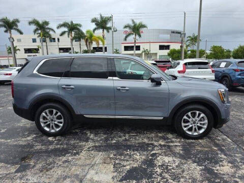 2022 Kia Telluride LX