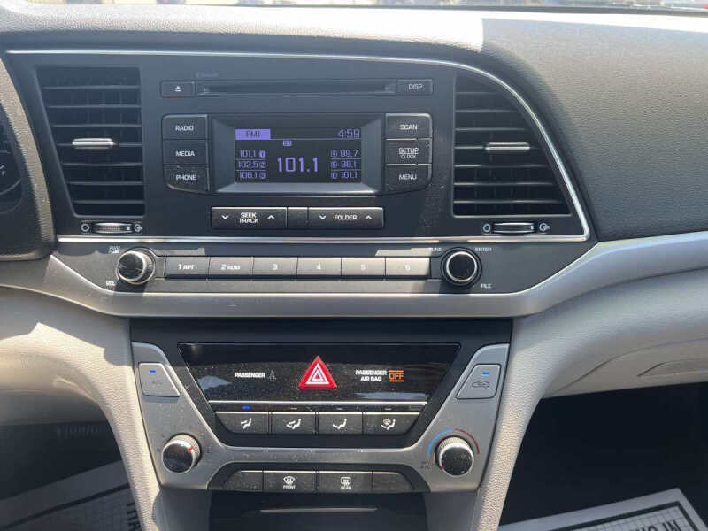 2018 Hyundai Elantra