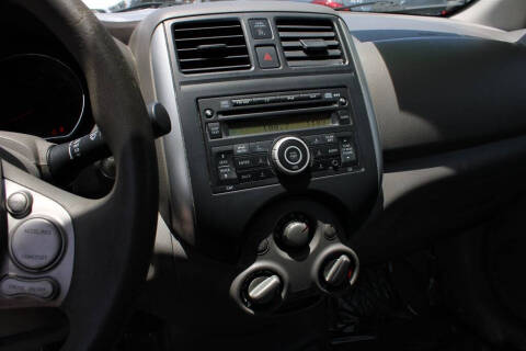 2013 Nissan Versa 1.6 S