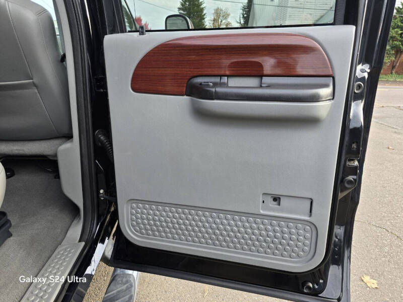 2006 Ford F-350 Super Duty Lariat