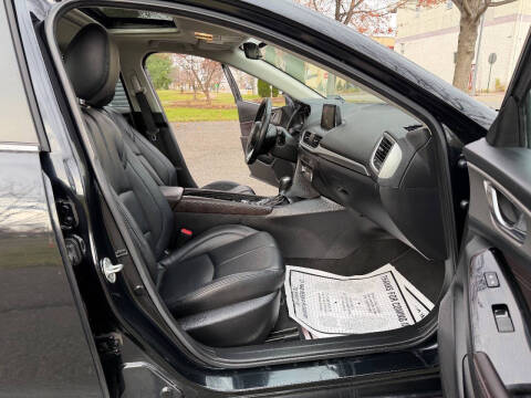 2017 Mazda MAZDA3 Touring 2.5