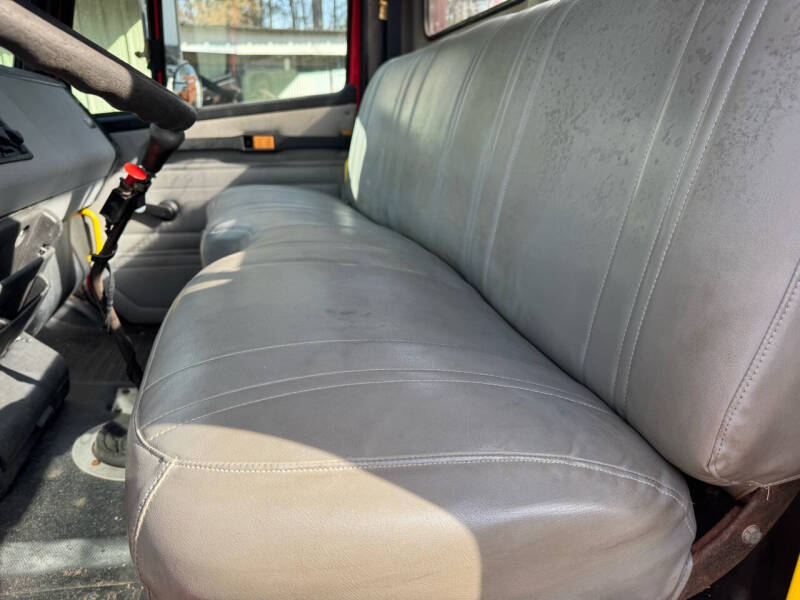 1999 Freightliner FL70