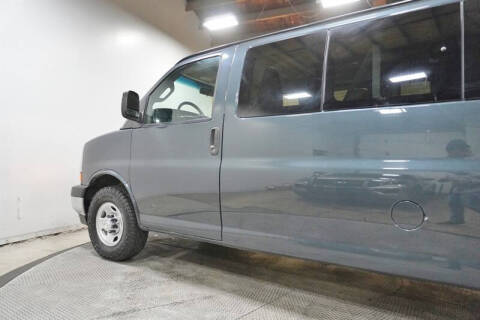 2017 Chevrolet Express LT 3500