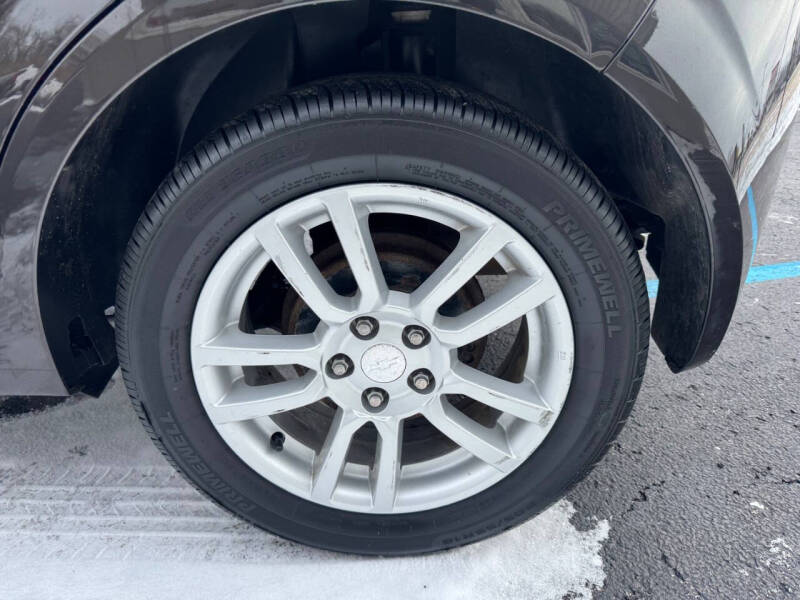 2016 Chevrolet Sonic LT Auto