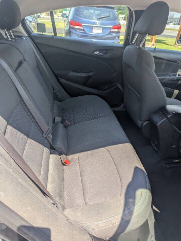 2017 Chevrolet Cruze LT Auto