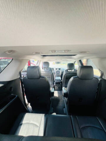 2016 GMC Acadia Denali