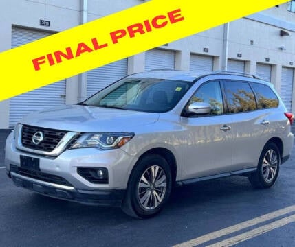 2020 Nissan Pathfinder for sale at IRON CARS in Hollywood FL