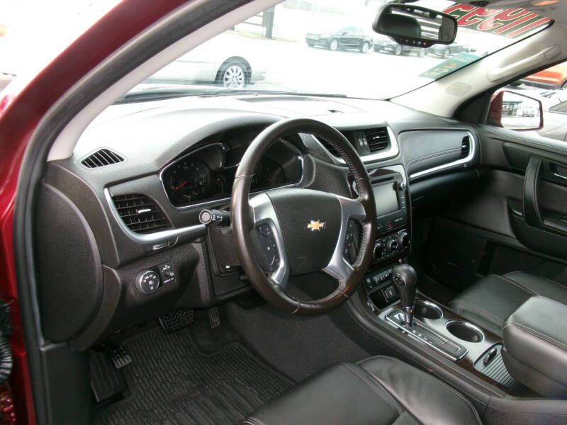 2017 Chevrolet Traverse LT