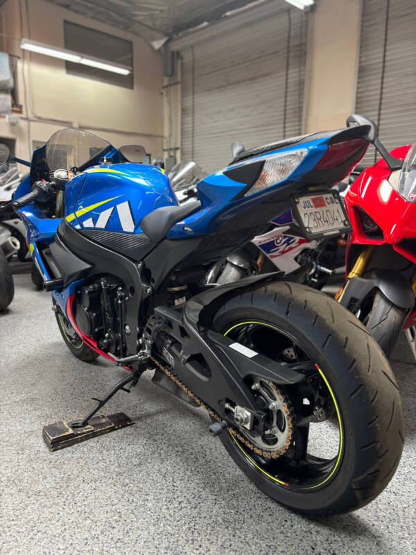 2016 Suzuki GSX-R750
