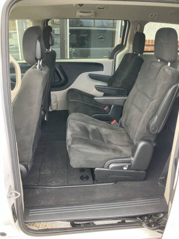 2016 Dodge Grand Caravan SXT Plus