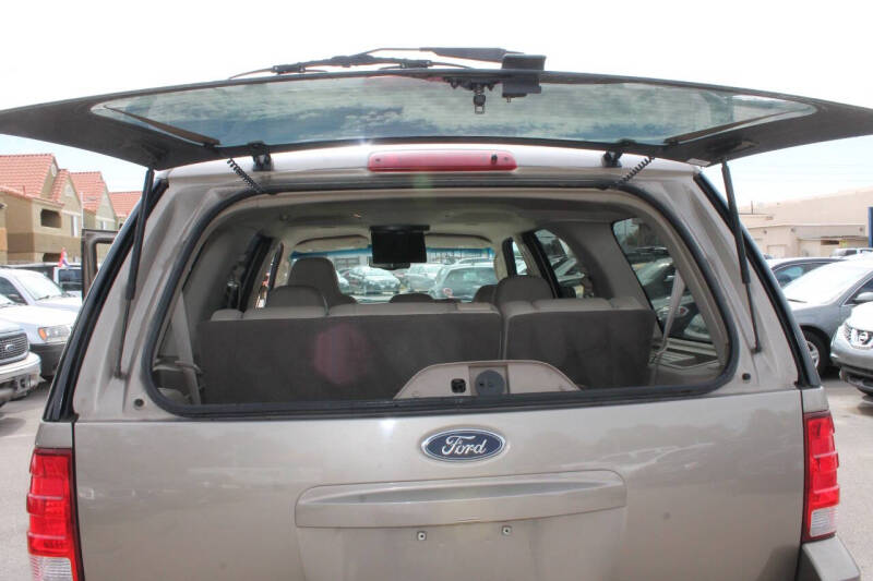 2003 Ford Expedition XLT