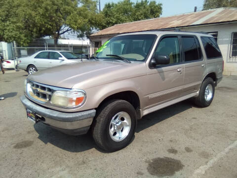 1998 Ford Explorer for sale at Larry's Auto Sales Inc. in Fresno CA