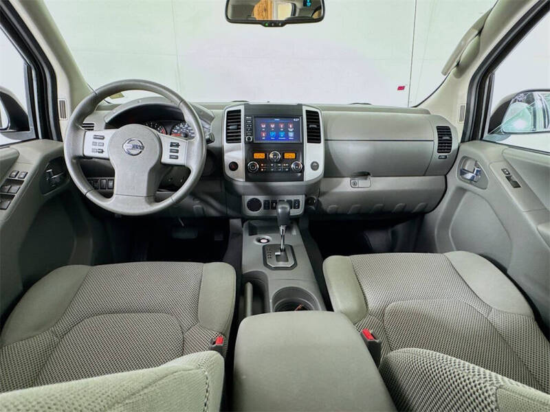 2021 Nissan Frontier SV