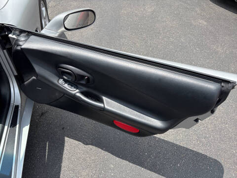 2004 Chevrolet Corvette