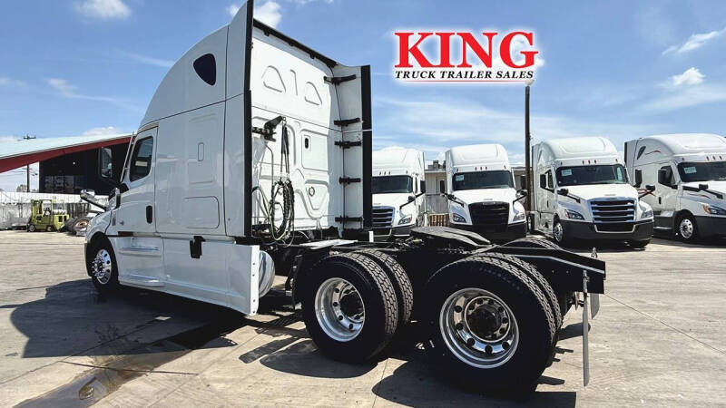 2021 Freightliner Cascadia
