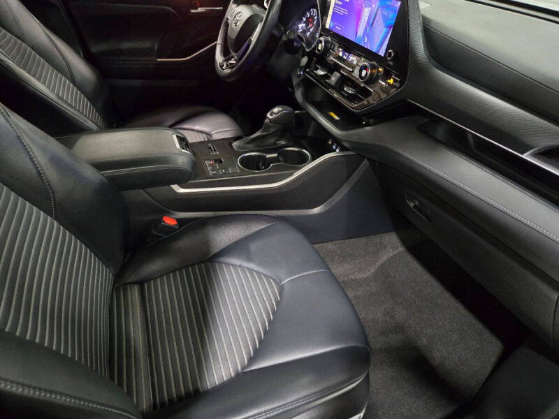 2023 Toyota Highlander XSE