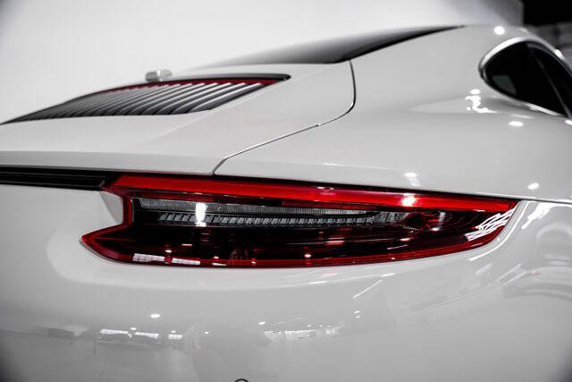 2018 Porsche 911 Carrera GTS