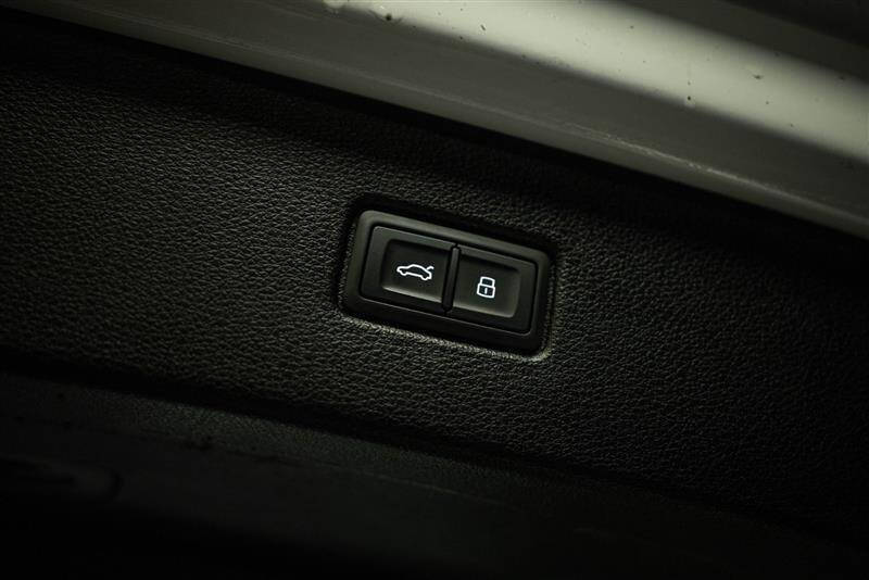 2022 Audi Q7 quattro Premium Plus 45 TFSI