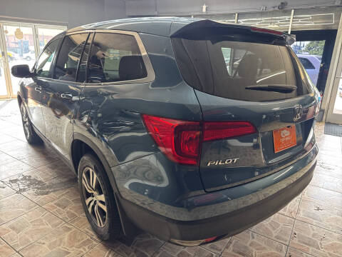 2017 Honda Pilot EX w/Honda Sensing