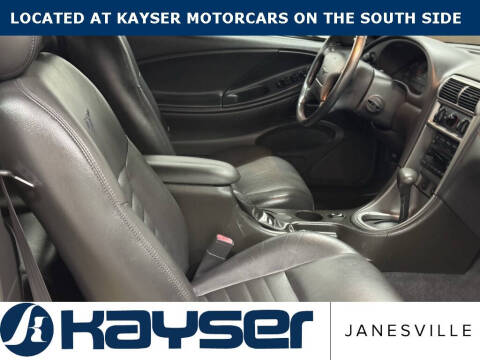 2004 Ford Mustang GT Deluxe