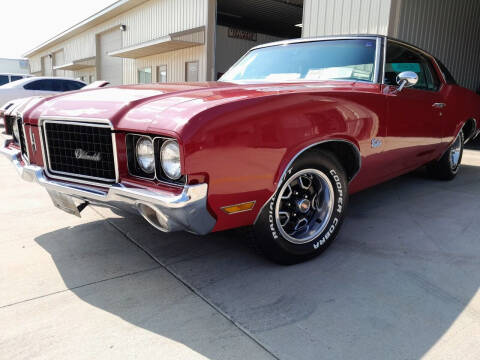 1972 Oldsmobile Cutlass Supreme for sale at Pederson's Classics in Sioux Falls SD