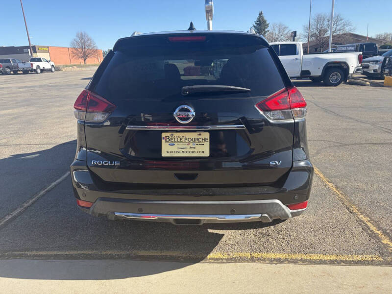 2020 Nissan Rogue SV