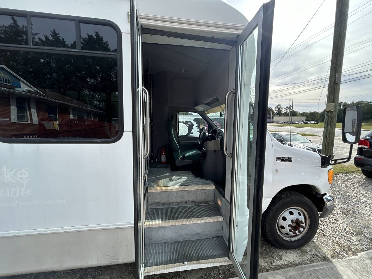 2005 Ford E-Series for sale at 1401Auto in Fayetteville, NC